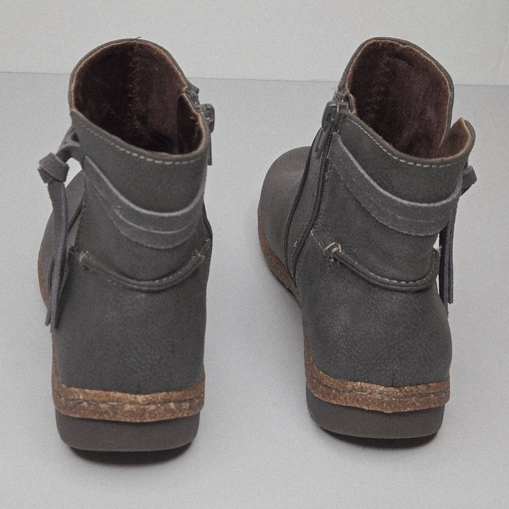 BOC by Born Women Addi Gray Flat Ankle Boots Booties Size 6 - Picture 6 of 9